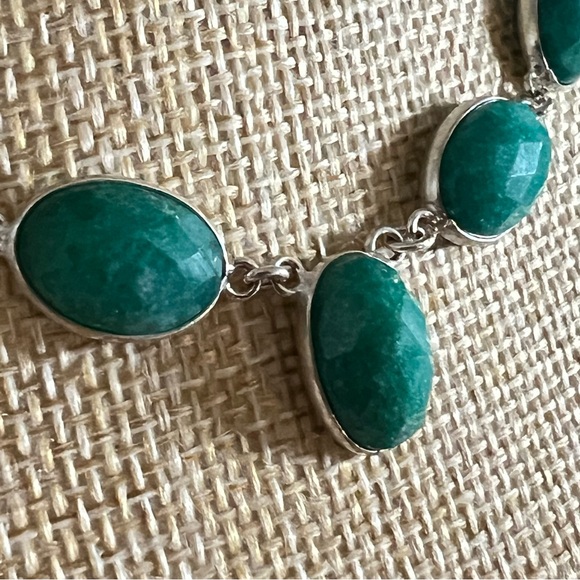 New Faceted Enhanced Emerald Stone Necklace w Earrings Set 18” - Picture 4 of 7